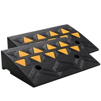 VEVOR Rubber Curb Ramp 2 Pack, 11 cm Rise Height Heavy-Duty 15 tons Load Capacity Threshold Ramps, Driveway Ramps with Stable Grid Structure for Cars,